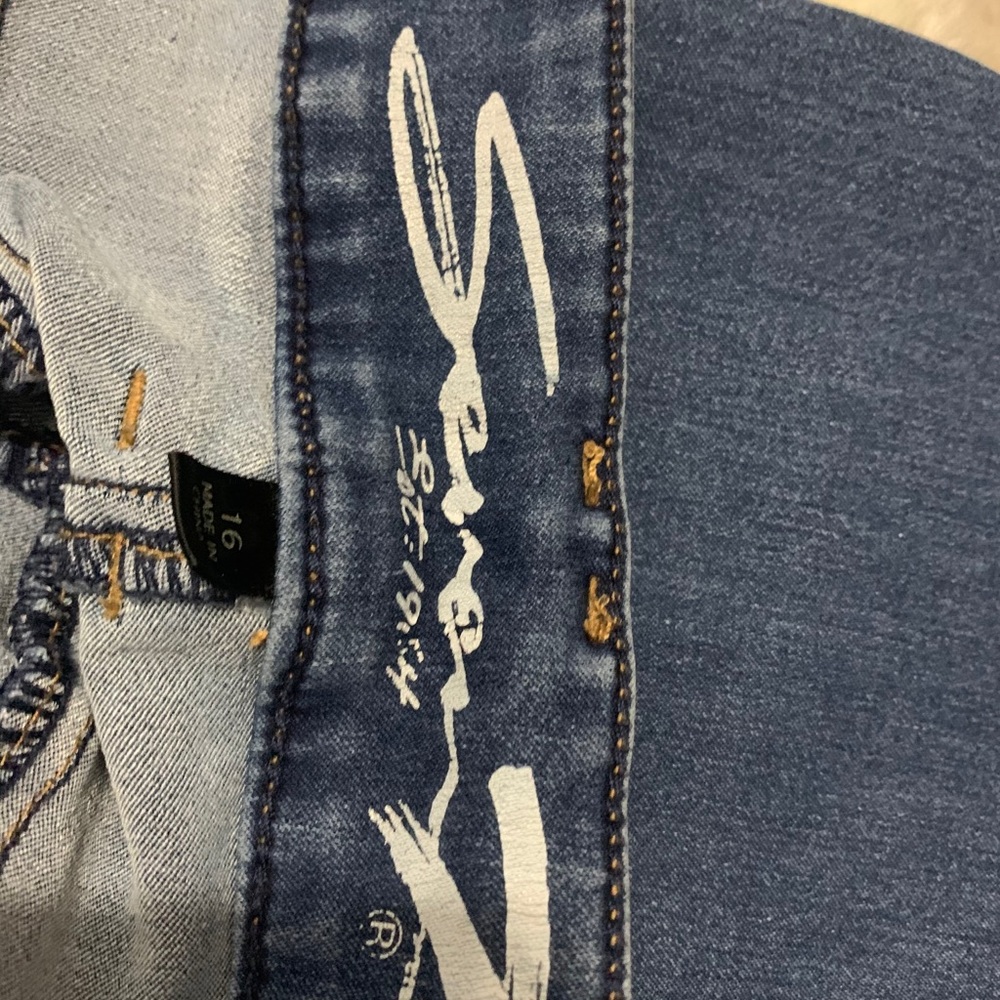 JEANS - Picture 4 of 6
